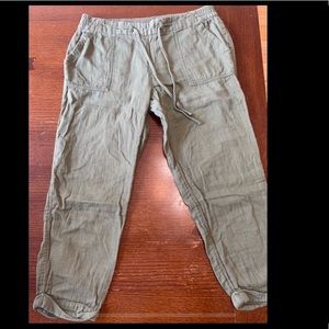 Green Old Navy Cargo Pants, Large